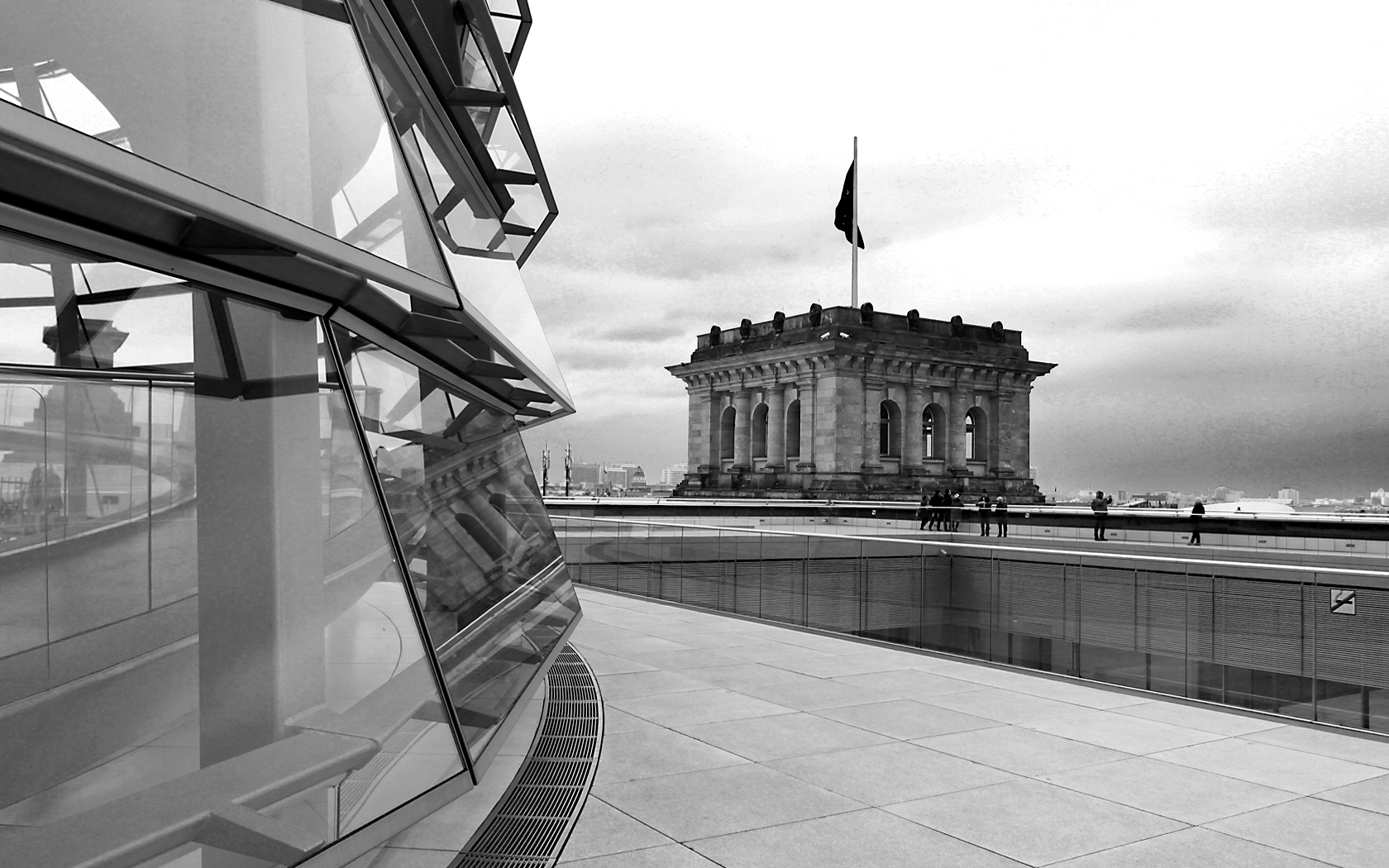 Foto Reichstag Kuppel Dach Ecktürme